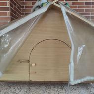 لونه سگ چوبی بزرگ با کاور زد بارون