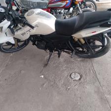 موتور سیکلت آپاچی