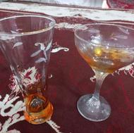 شربت خوری وبستنی خوری