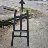 سه پایه بوم نقاشی