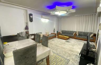 فروش آپارتمان 95 مترتکواحدی طبقه اول بسیار تمیز در بلوار آیت