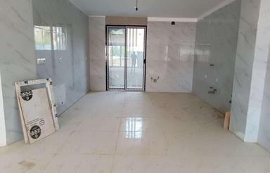 اپارتمان 3 نبش غرق در نور بر خ مسجد لنبان