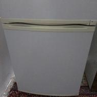 یخچال فریزر در حد نو