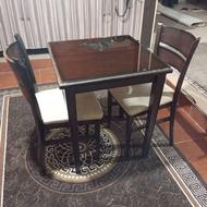 میز دو نفره تمیز