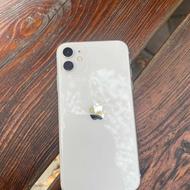ایفون 11 نرمال تمیز