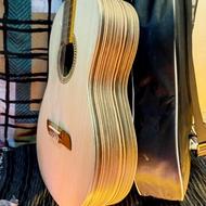 گیتار فلامنکو در حد نو