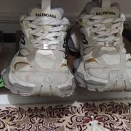 کتونی بالنسیگا