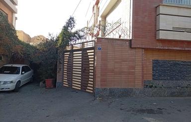 اپارتمان 90 متری طبقه ی اول از دو طبقه در ولیعصر