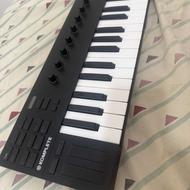 میدی کنترل KOMPLETE KONTROL M32