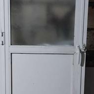 درب سرویس و حمام