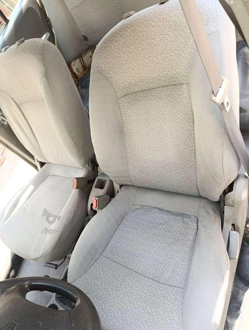 شست و شوی مبل و صندلی ماشین و تشک تخت در خانه