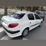 206صندوق‌دار مدل96 SD V8