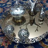 سینی آینه ای به همراه قندان و مجسمه
