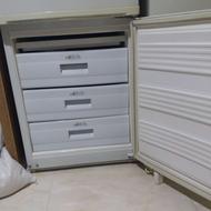 یخچال دودربالایخچال پایین فریزر