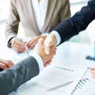 کارشناس بازرگانی خانم مسلط به زبان انگلیسی