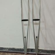 عصا و توالت فرنگی