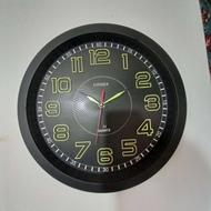 نیروی خانم جهت منتاژ ساعت