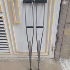 عصای زیر بغلی