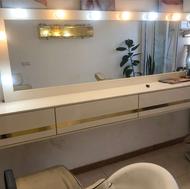 میز ارایش و اینه در حد نو