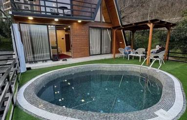 اجاره کلبه سویسی استخر روباز ابگرم