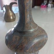 گلدان برنجی آب کروم و دله قهوه برنجی قدمت دار