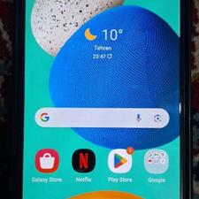 گوشی سامسونگ M32 دو سال کارکرد همراه با شارژر