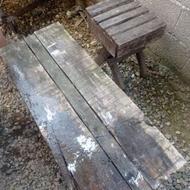 میز و نیمکت چوبی مخصوص قهوه خانه