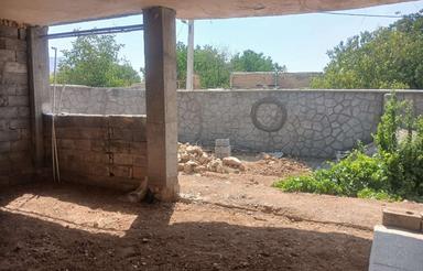 خانه سفت کاری شده 300 متر زمین 100 متر بنا