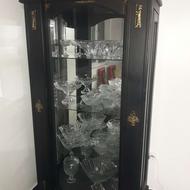 ویترین چوبی بااشکال برنجی