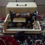 چرخ خیاطی تمیز