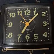 ساعت رومیزی ریتم ژاپنی