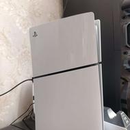 ps5 سالم و نو با بازی و دسته اضافی