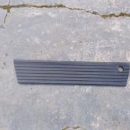 پلیت فابریک صندوق عقب روآ وآردی