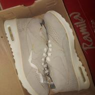 کتونی فروشی