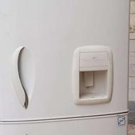 یخچال امرسان دارای آب سردکن سالم