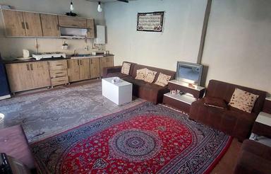 سوئیت دربست حیاط دار180متر