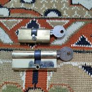 دوعدد مغزی درب خونه