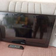 تلویزیون ال سی دی سامسونگ بدون تعمیر وزدگی با وسایل کامل