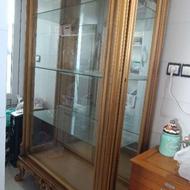 بوفه چوبی به ارتفاع 2 متر