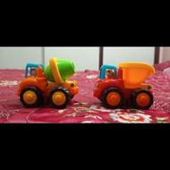 ماشین های اسباب بازی و دومینو