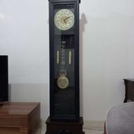 ساعت ایستاده