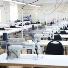 به یک خیاط نیازمندیم