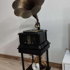 گرامافون سی دی خور و رادیو