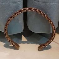 دستبند برنزی با طرح بافت