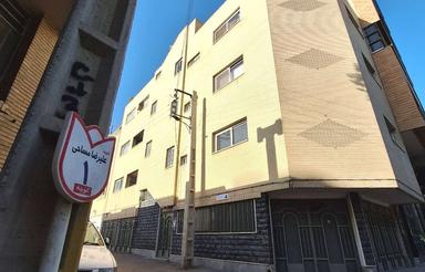 100متر/2خوابه/طبقه 2/خیابان پروین