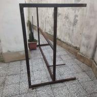 تخت آهنی برای قهوه خانه ها