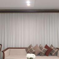 پرده حریر ساده سفید در حد نو