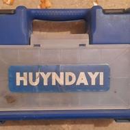 جعبه بکس شارژی مارک هیوندا با دو عدد باطری و شارژر اصلی