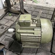 الکتروموتور هفت نیم اسب رومانی