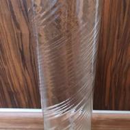 گلدان بلند طرح دار شیشه‌ای